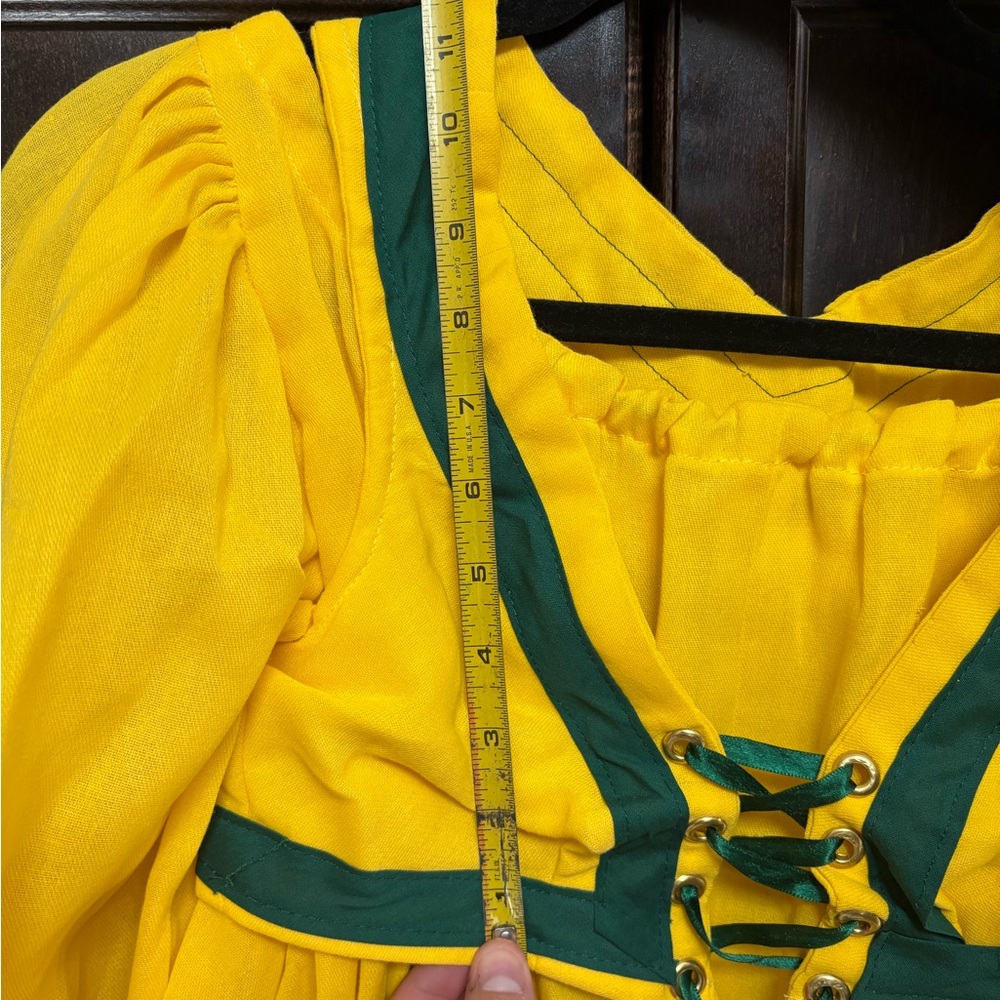 Yellow Dress with Green Accents - Picture 6 of 7